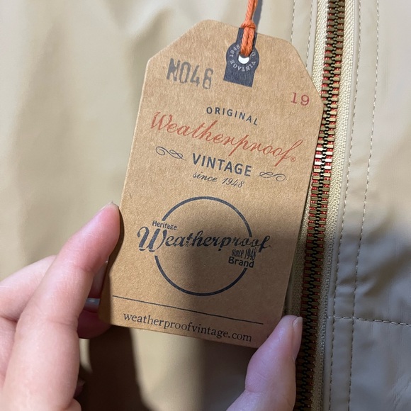 Weatherproof Men’s Raincoat - Picture 2 of 4